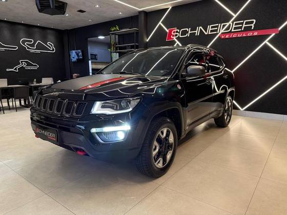 JEEP COMPASS 2.0 16V DIESEL TRAILHAWK 4X4 AUTOMÁTICO JEEP COMPASS 2.0 16V DIESEL TRAILHAWK 4X4 AUTOMÁTICO